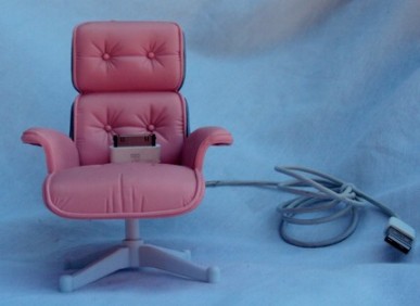 barbie-chair-iphone-dock